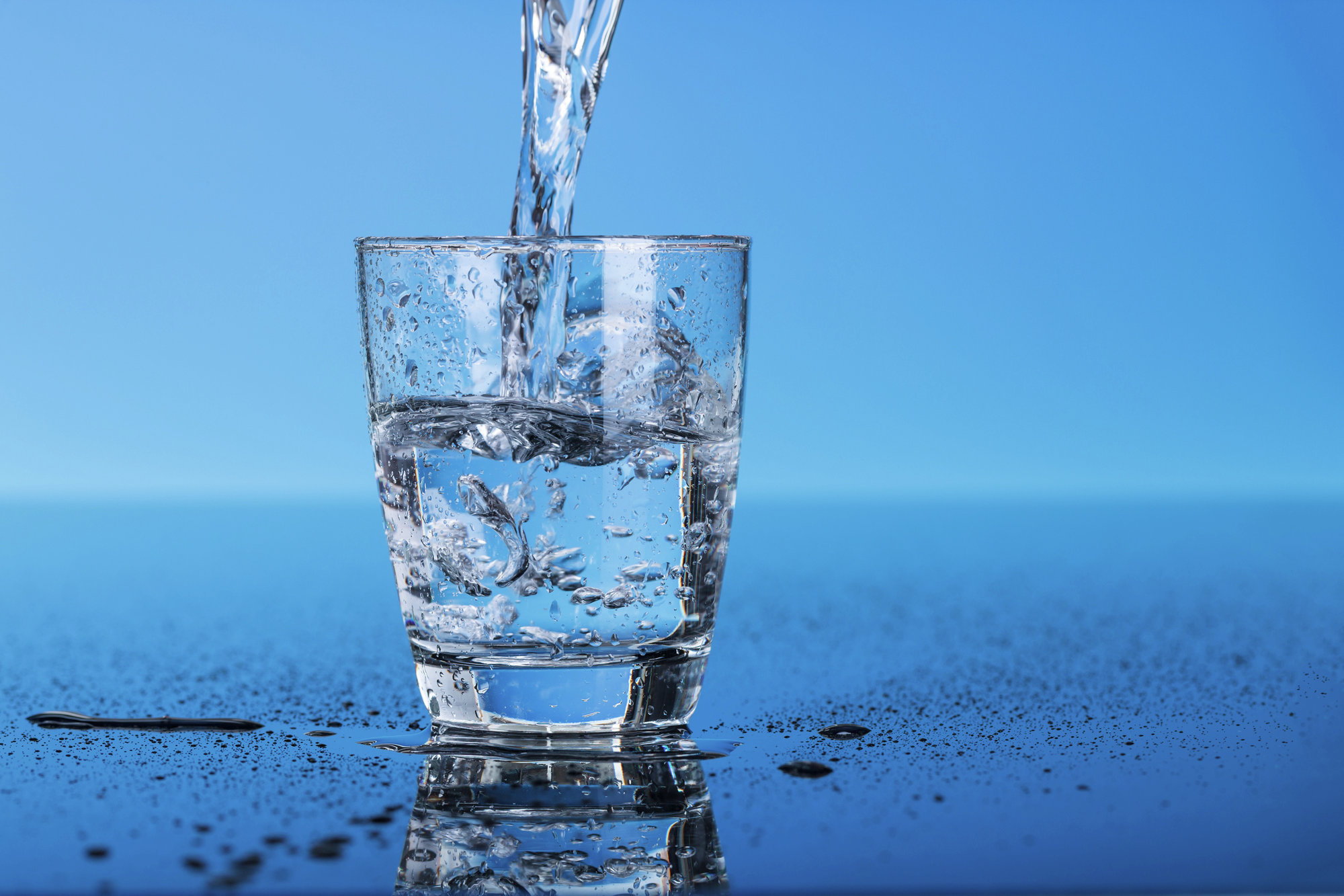 5 моментов, на которые положительно влияет регулярное употребление воды