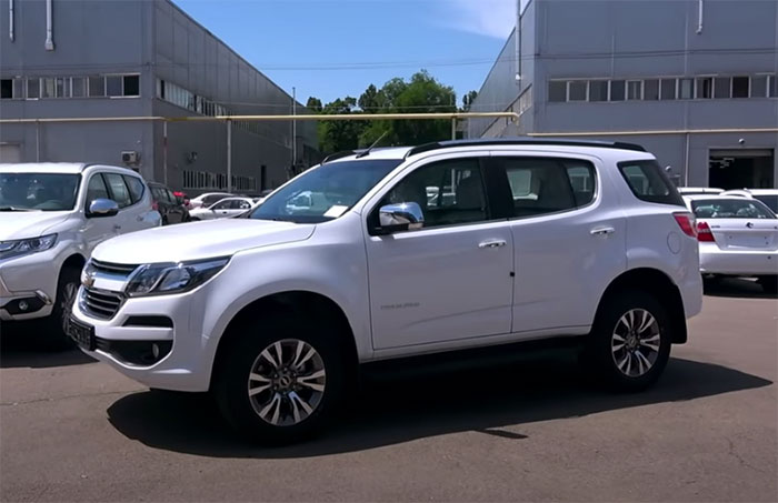 В Россию может вернутся рамный Chevrolet Trailblazer. Он больше и значительно дешевле LC Prado